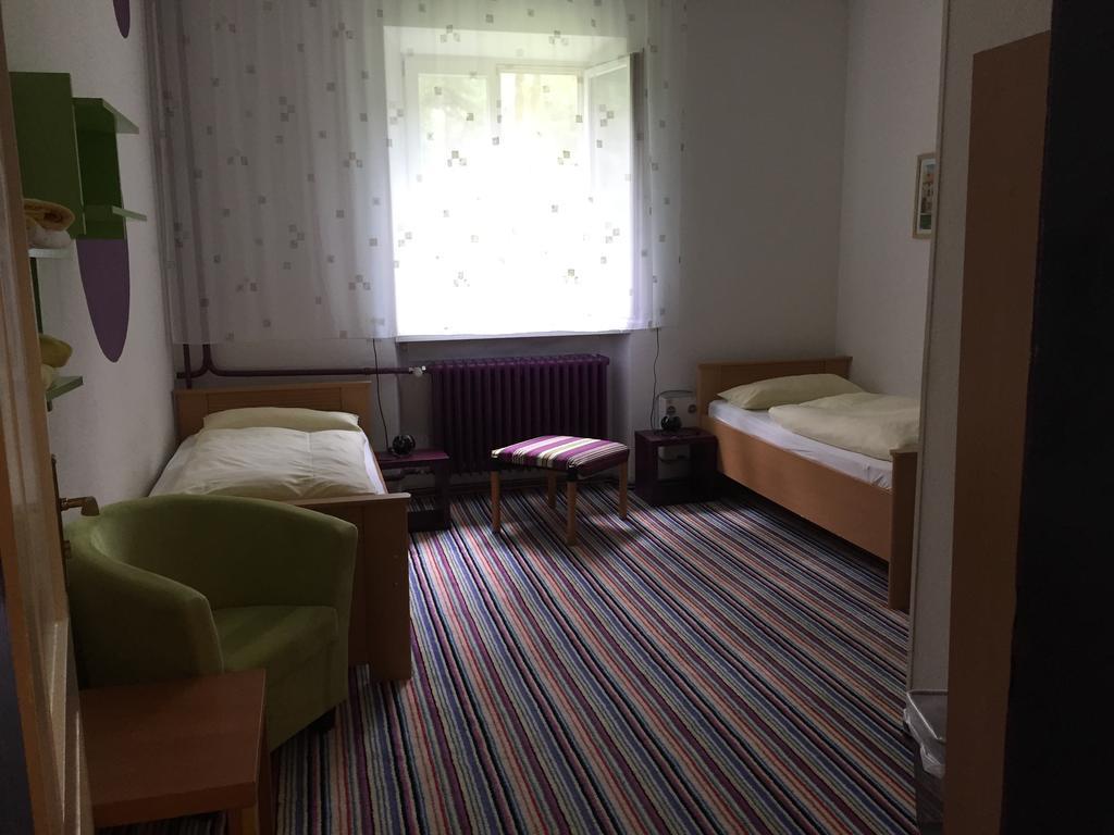 Jugendhotel Nuernberg Rum bild