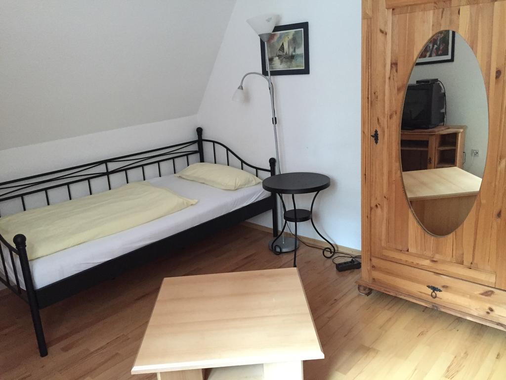 Jugendhotel Nuernberg Rum bild