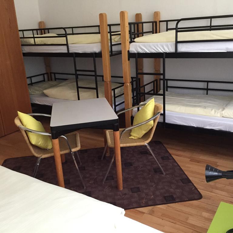 Jugendhotel Nuernberg Rum bild